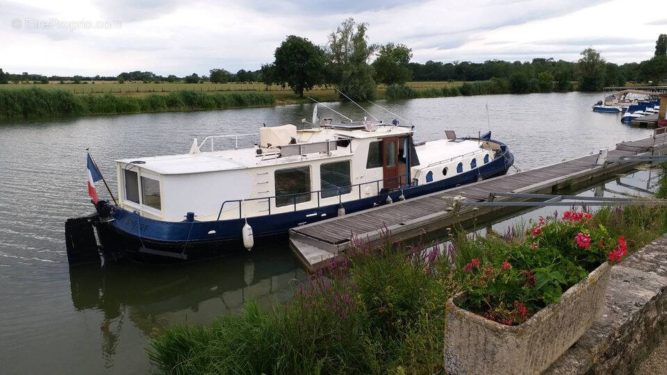 Maison à PONT-DE-VAUX