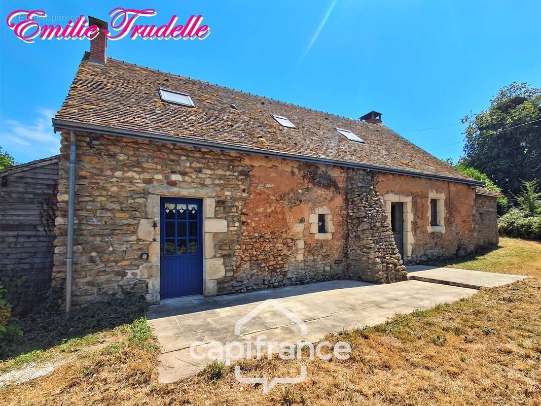  Longère de caractère du XVe siècle à vendre 5 pièces NUILLE LE JALAIS (72)  – 105 m²- 3ch – Terrain de 1 823 m² - photo 12