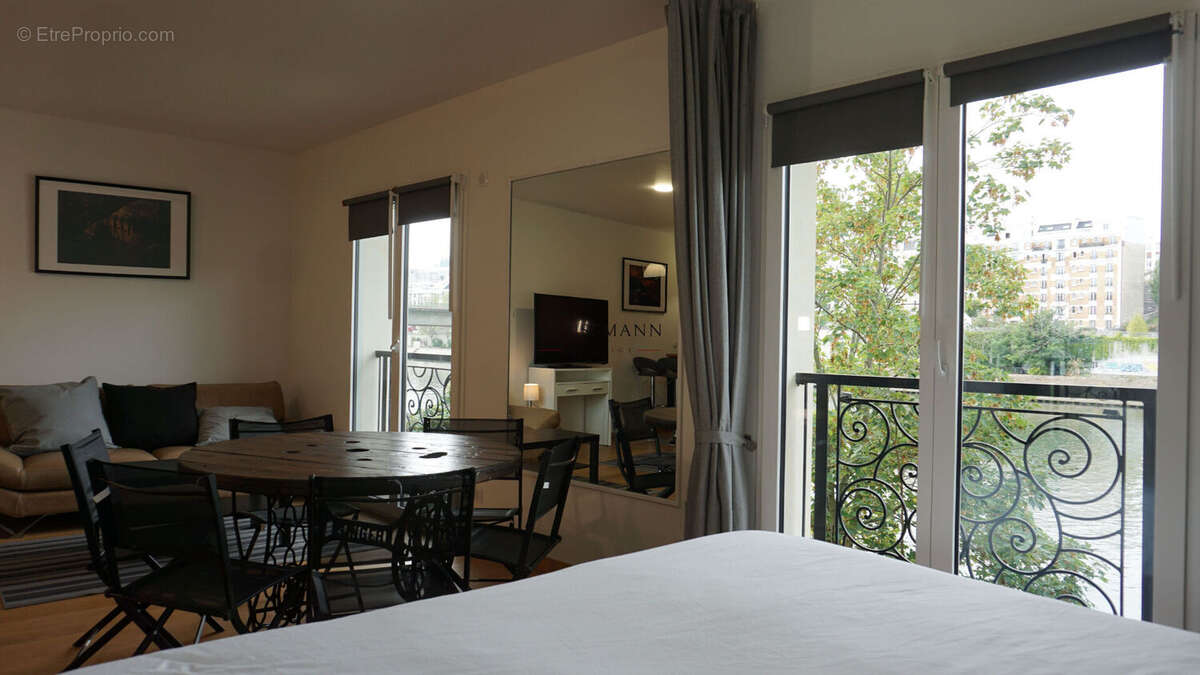 Appartement à NEUILLY-SUR-SEINE