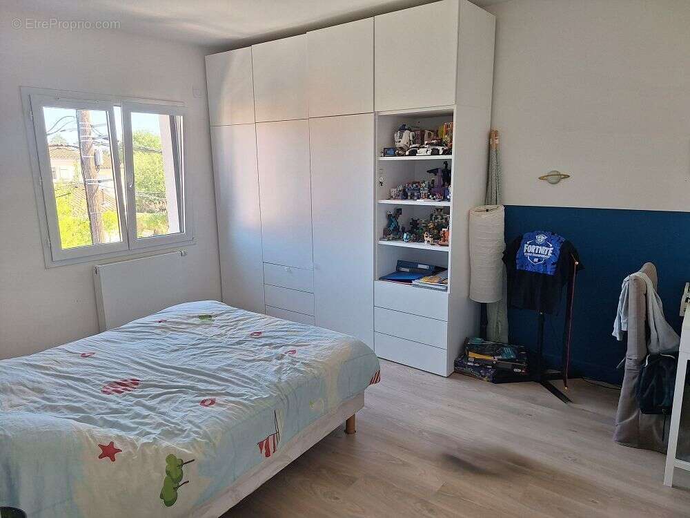 Maison à SAINTE-FOY-LES-LYON