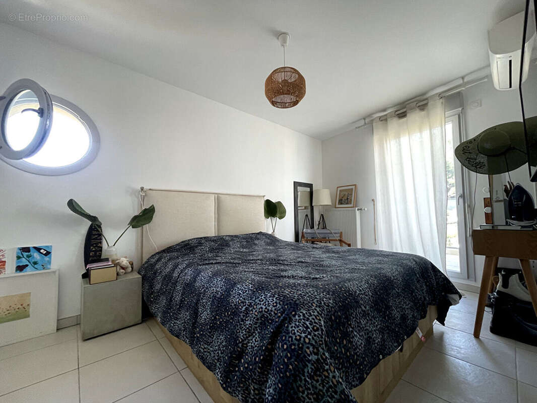 Appartement à SAINT-LAURENT-DU-VAR