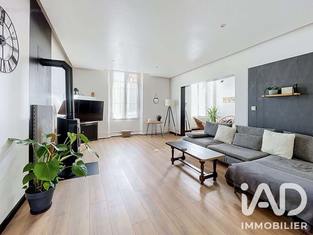 Maison 150 m² à Villemeux-Sur-Eure  - photo 2