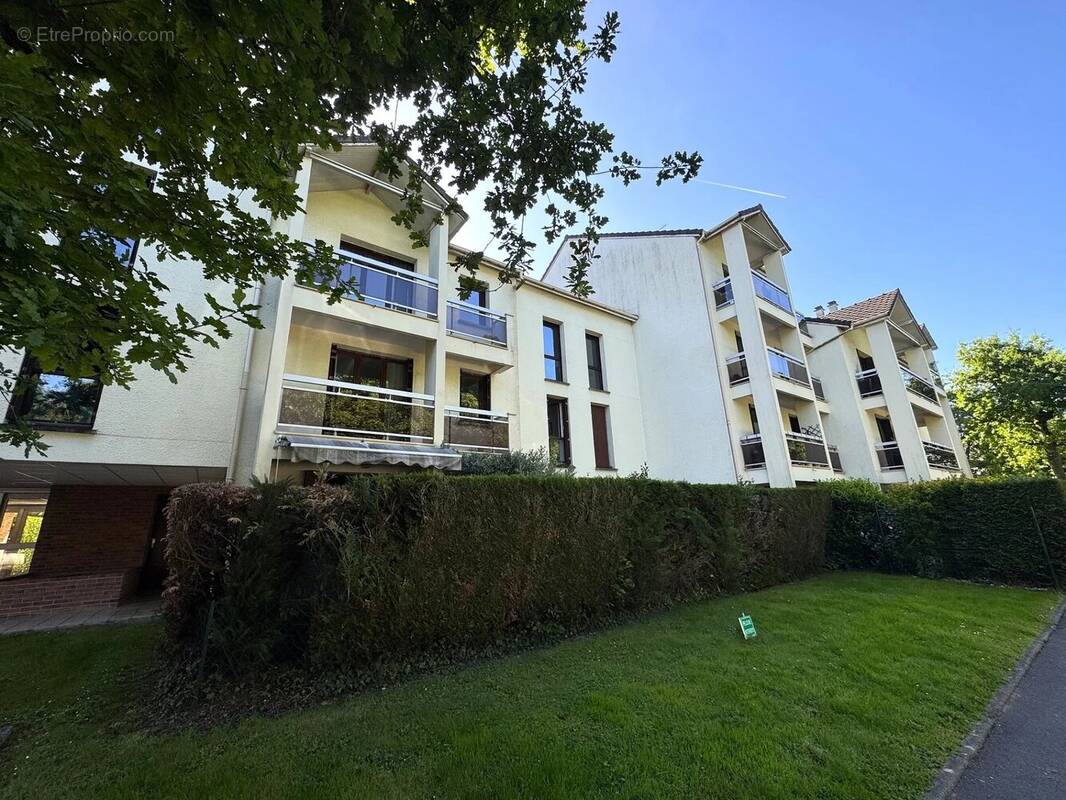 Appartement à LE PLESSIS-TREVISE