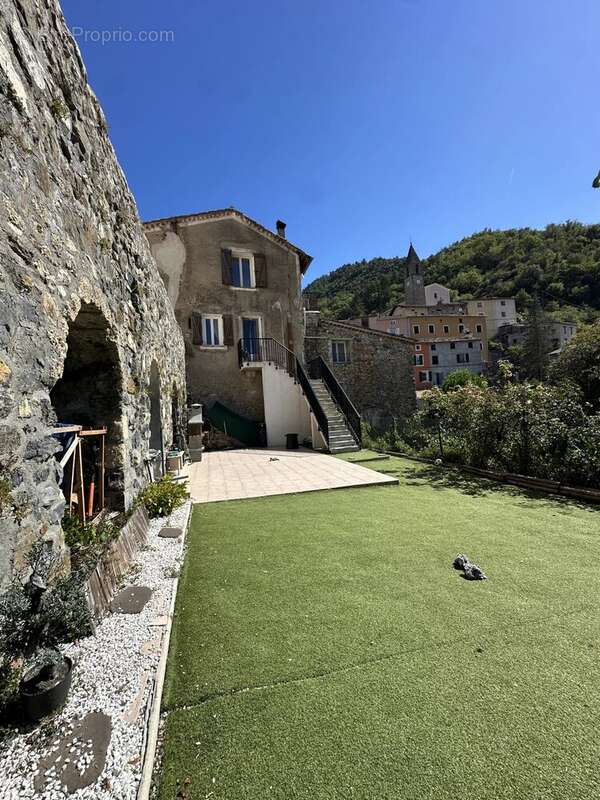 Maison à MALAUSSENE