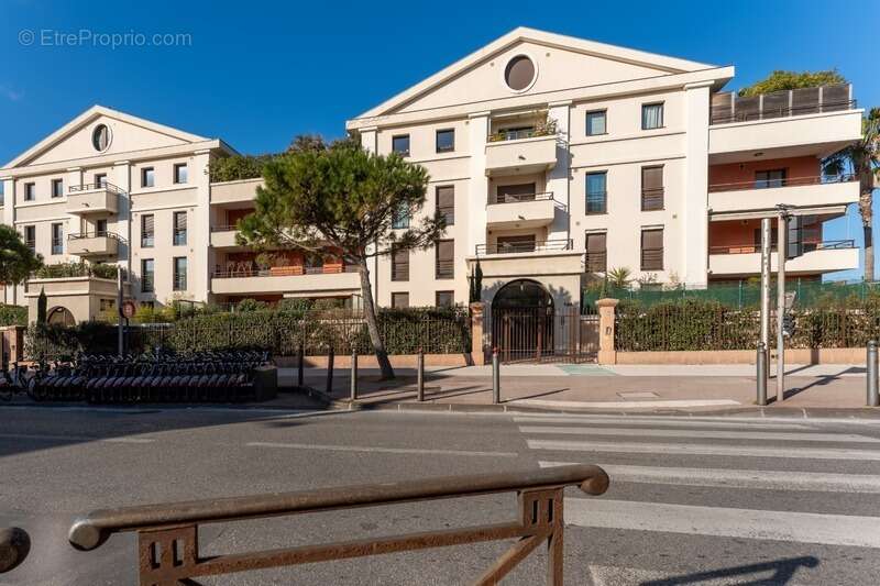 Appartement à MARSEILLE-8E