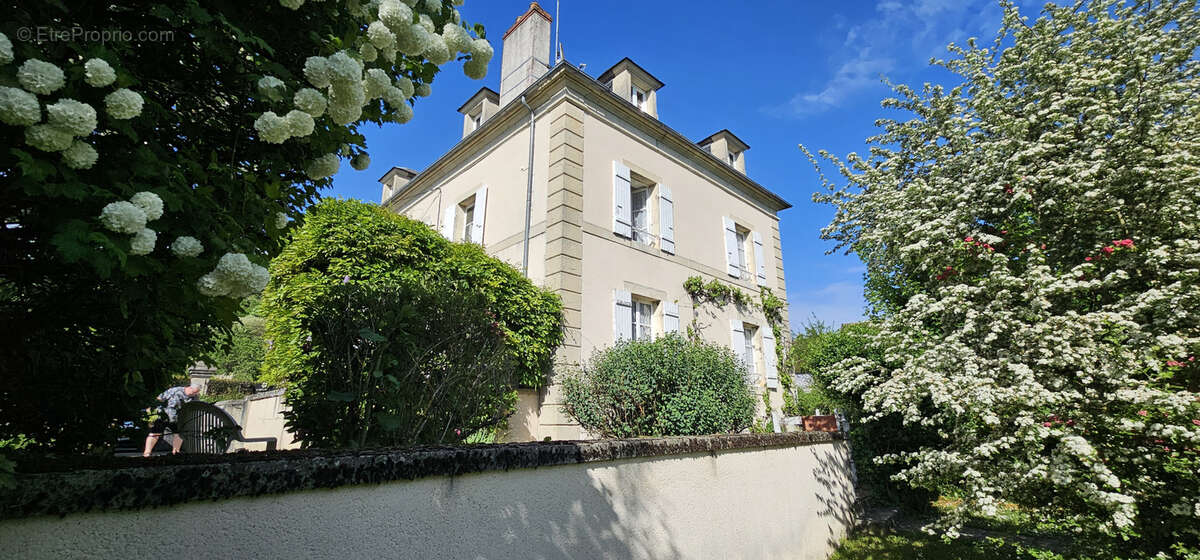 Maison à DORNECY