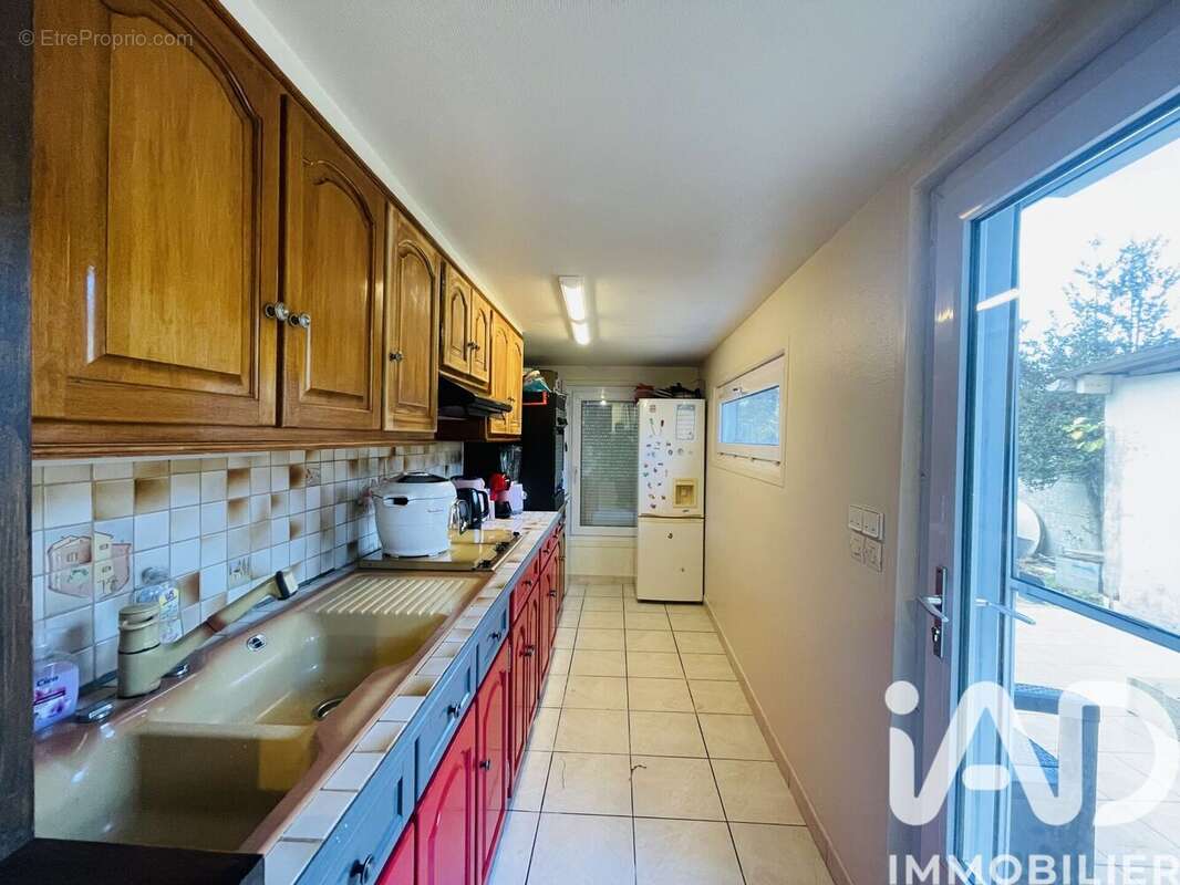 Photo 3 - Maison à SAINTRY-SUR-SEINE