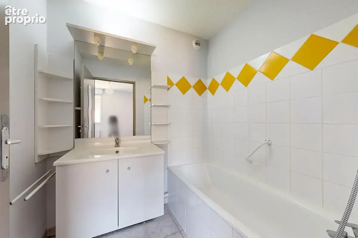 T2 avec balcon et 2 places de parking - Idéal premier achat ou investissement - Lavaur - photo 6