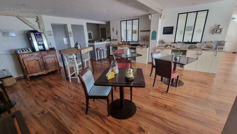 Commerce à SAINT-PIERRE-D&#039;OLERON