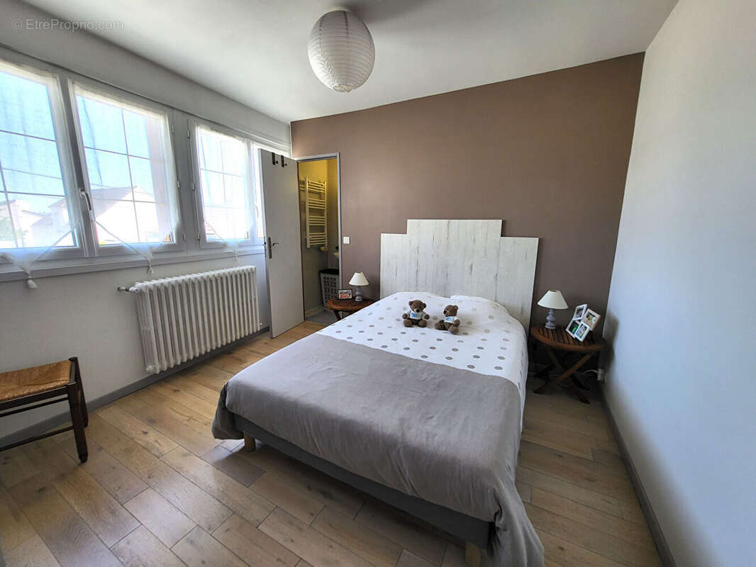 Maison à NEAUPHLE-LE-VIEUX