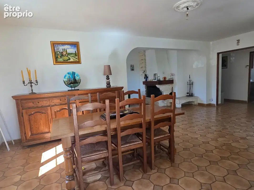 Maison avec piscine et terrain plat de 1630 m² - photo 5