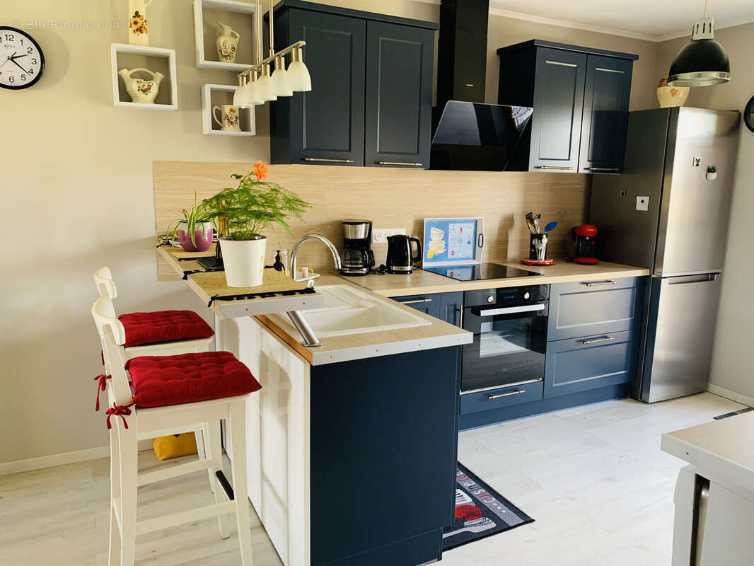 Maison à VILLETHIERRY