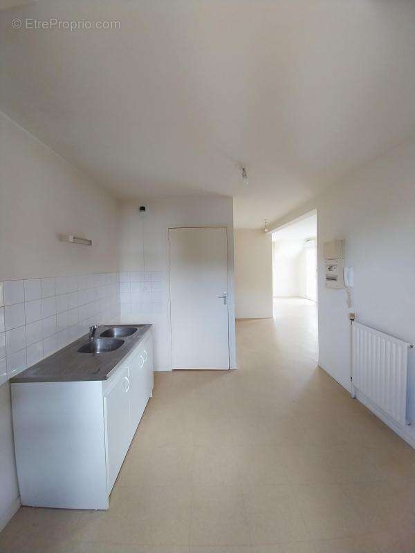 Beau t4 avec balcon - photo 4