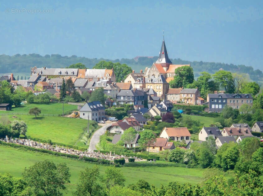 Appartement à BEAUMONT-EN-AUGE