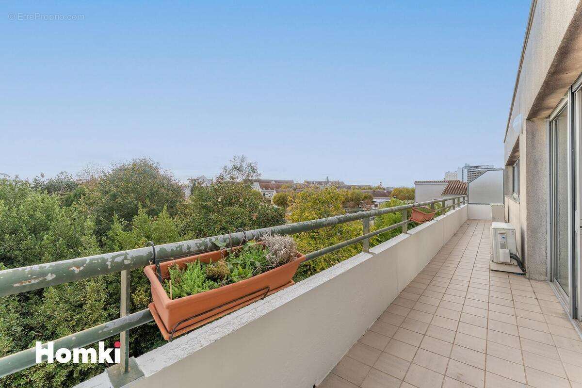 Appartement à BORDEAUX