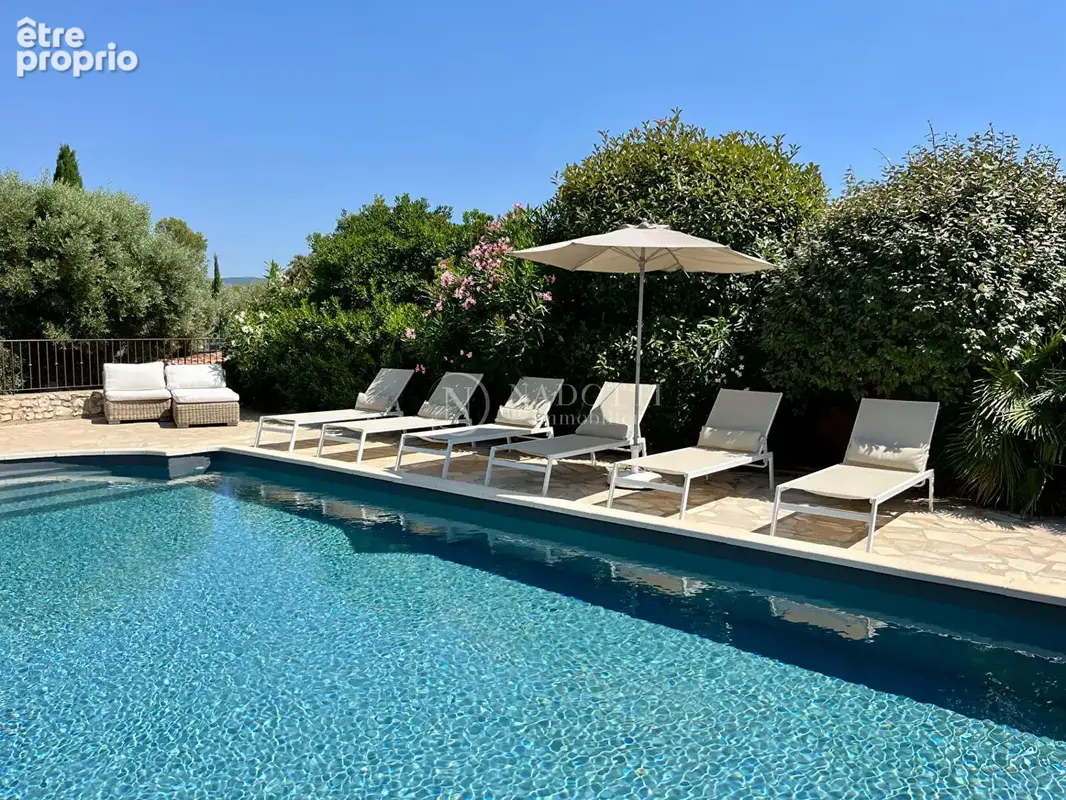 Une propriété de caractère au coeur de la Provence - photo 11