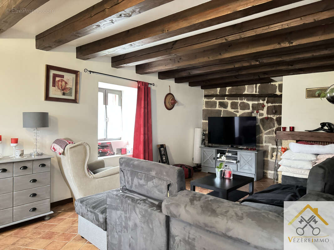 Maison à SAINT-VIANCE