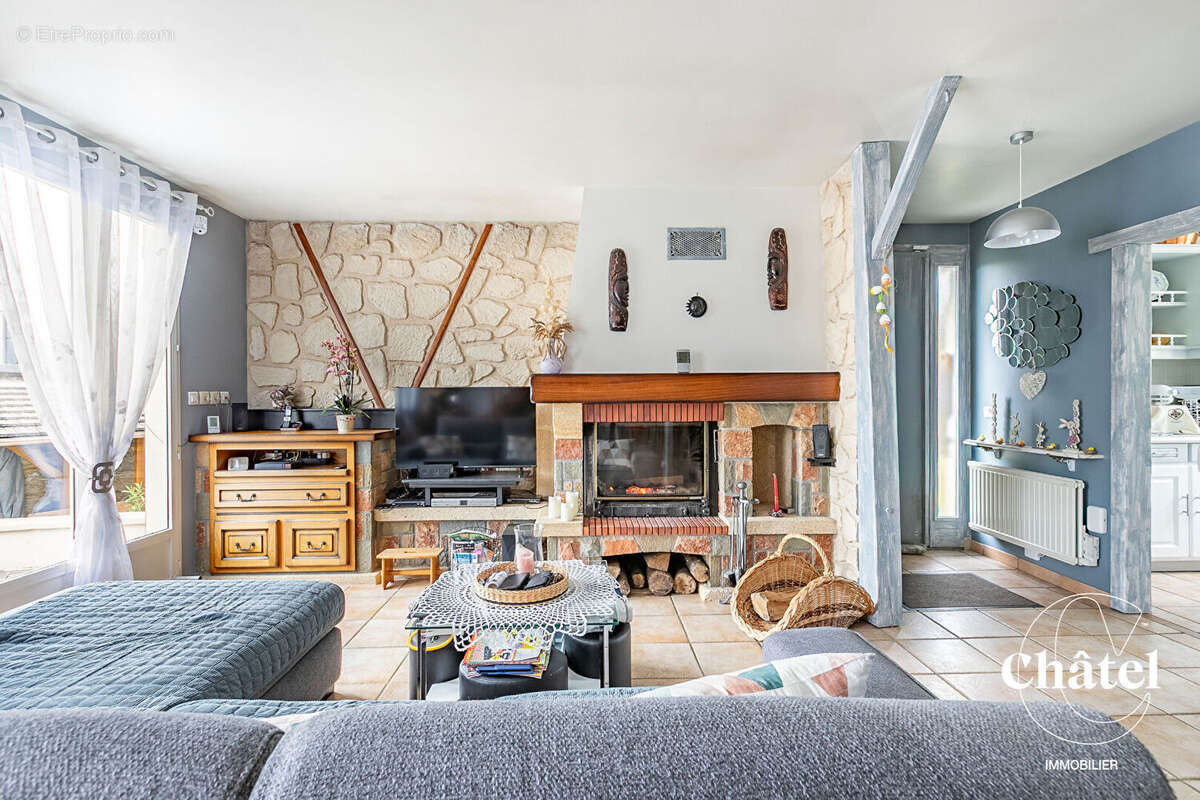 Maison à BURY
