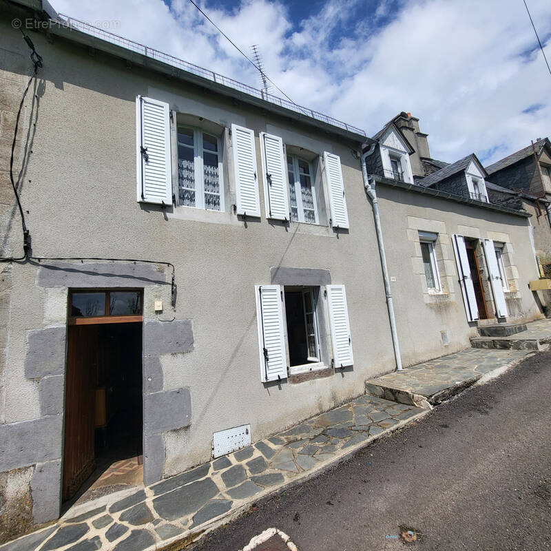 Maison à TRIZAC
