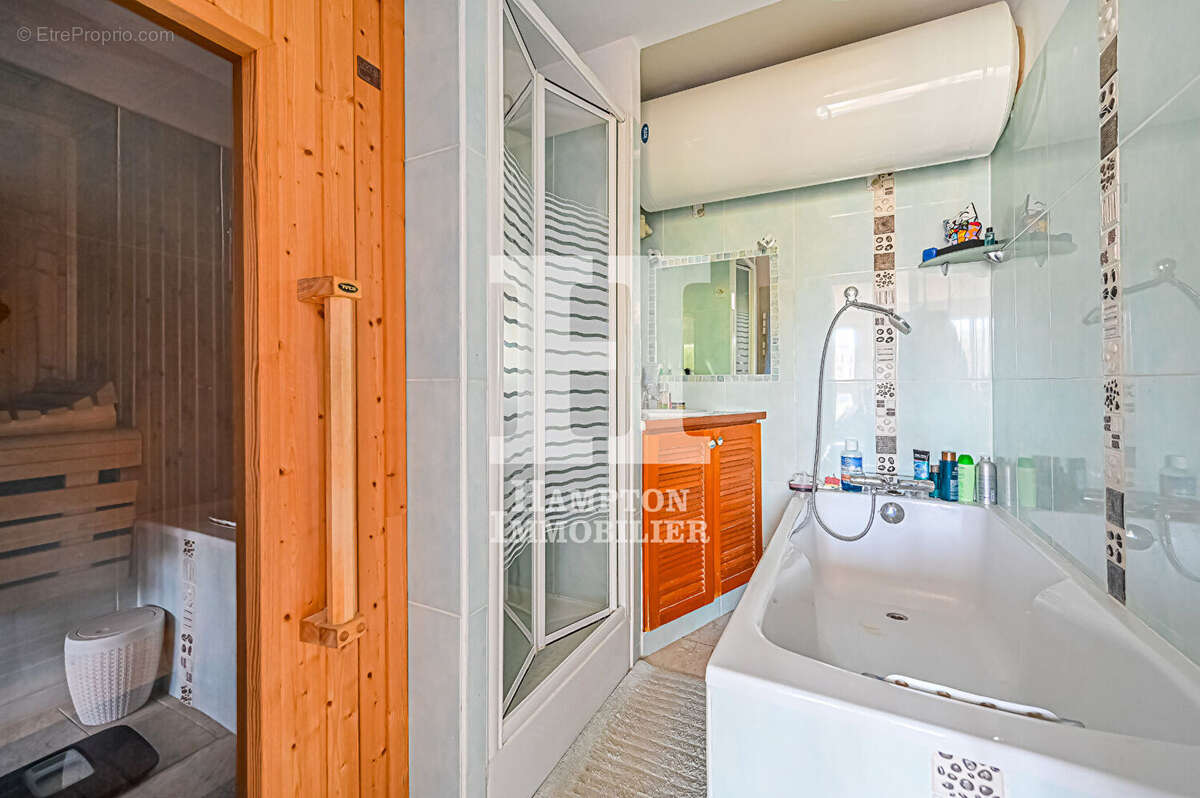 Appartement à PARIS-19E