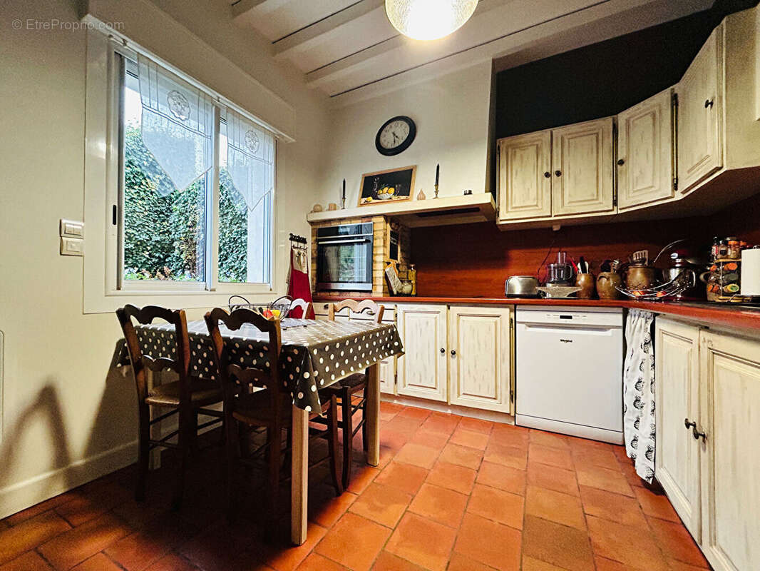 Maison à SARGE-LES-LE-MANS