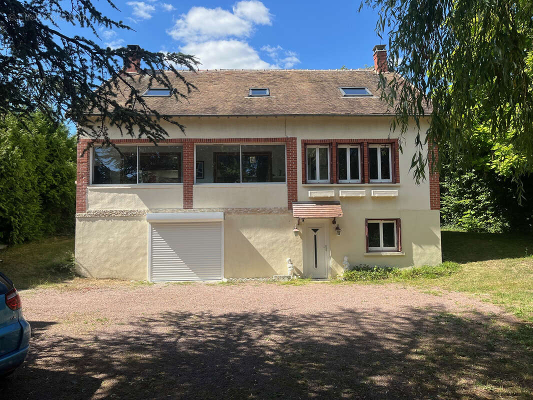 Maison à FONTAINE-LA-GAILLARDE