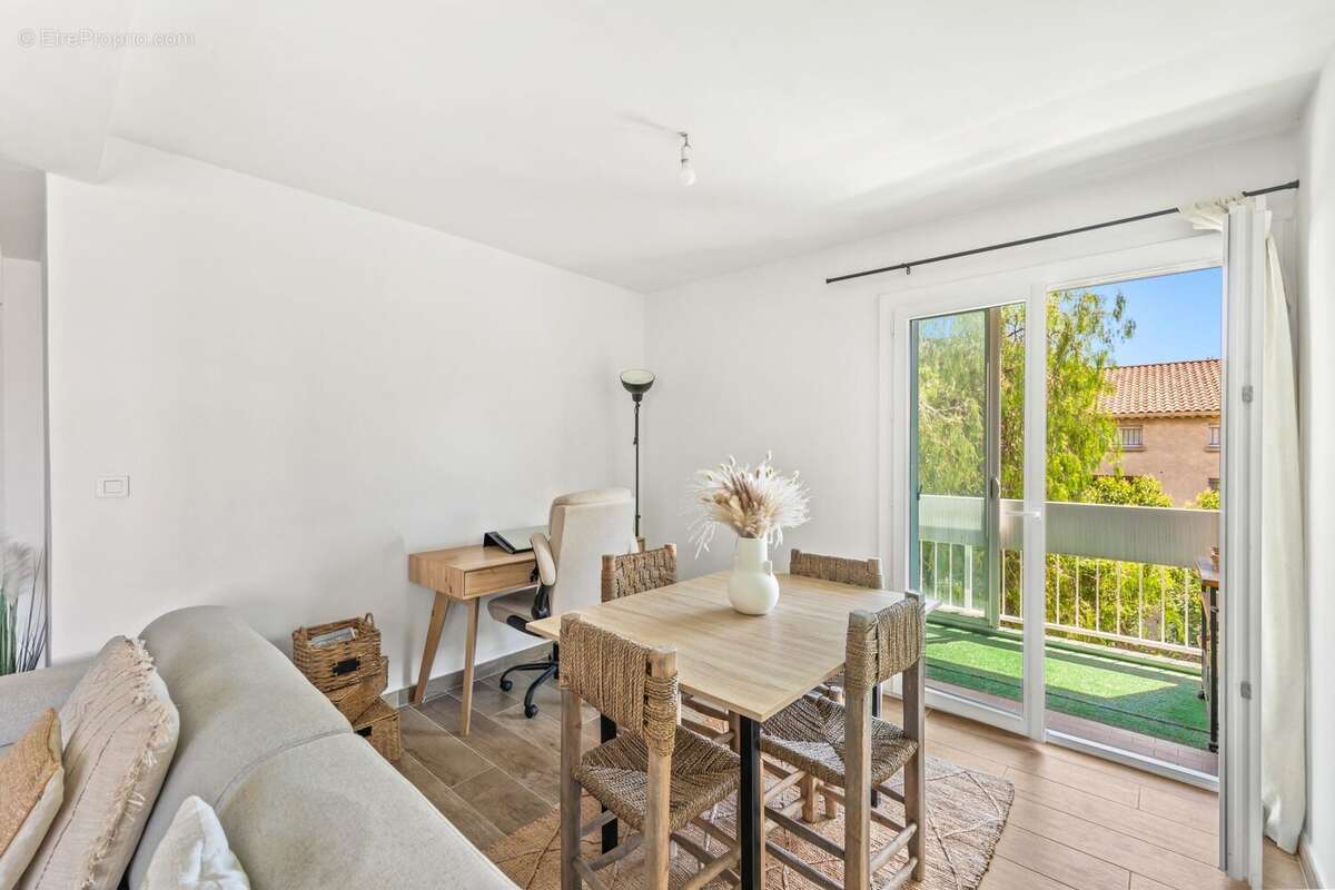 Appartement à HYERES