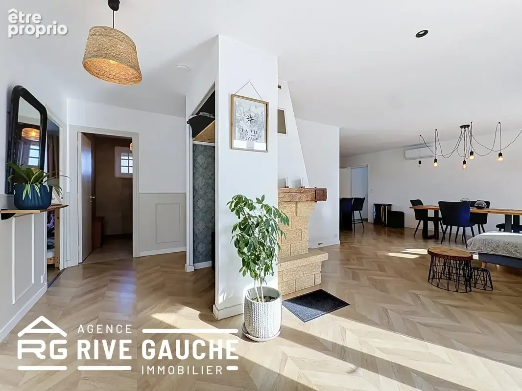ANJOU   Maison rénovée avec magnifique terrain   250 000 € - photo 4