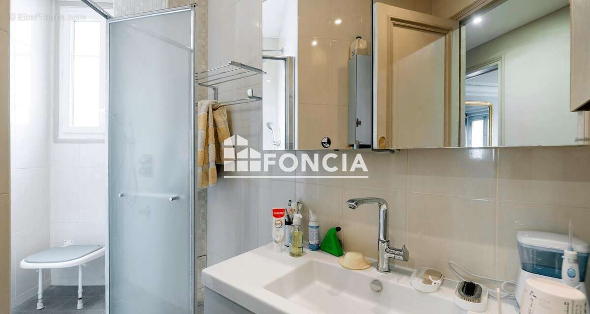 Appartement à PARIS-10E