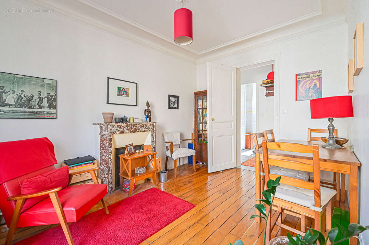 Appartement à PARIS-18E
