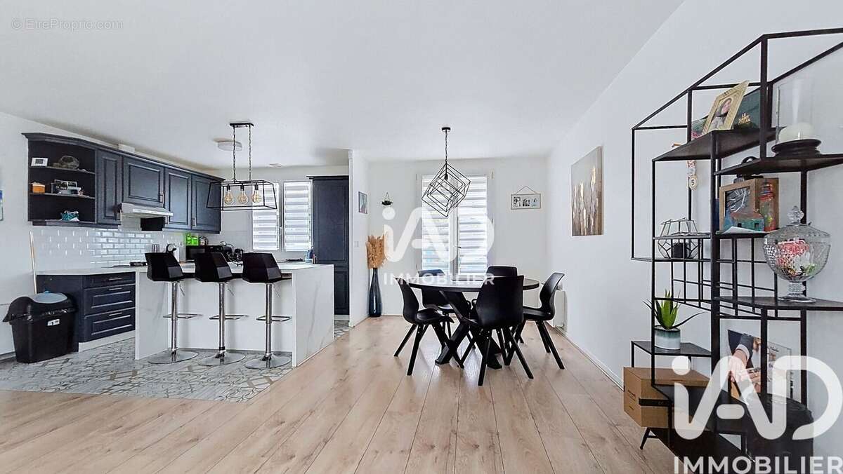 Photo 2 - Maison à MENNECY