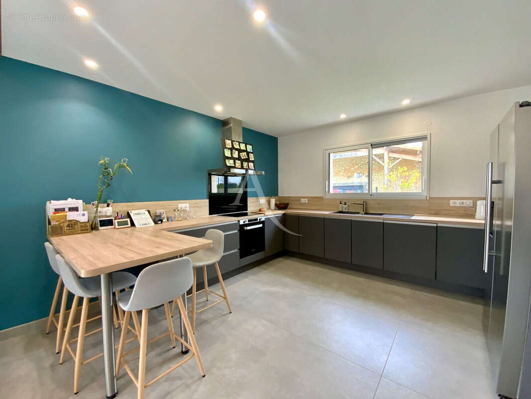 Maison à SAINT-CIERS-CHAMPAGNE