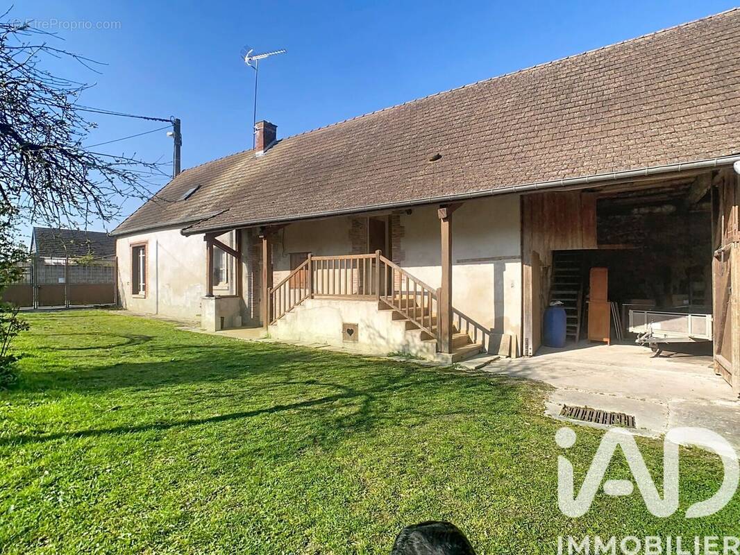 Photo 1 - Maison à PLEURS