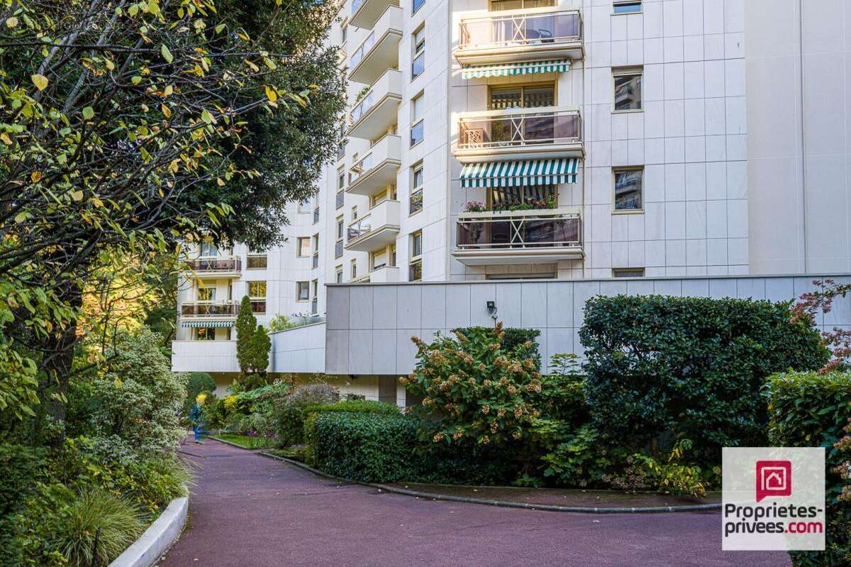 Appartement à PARIS-12E