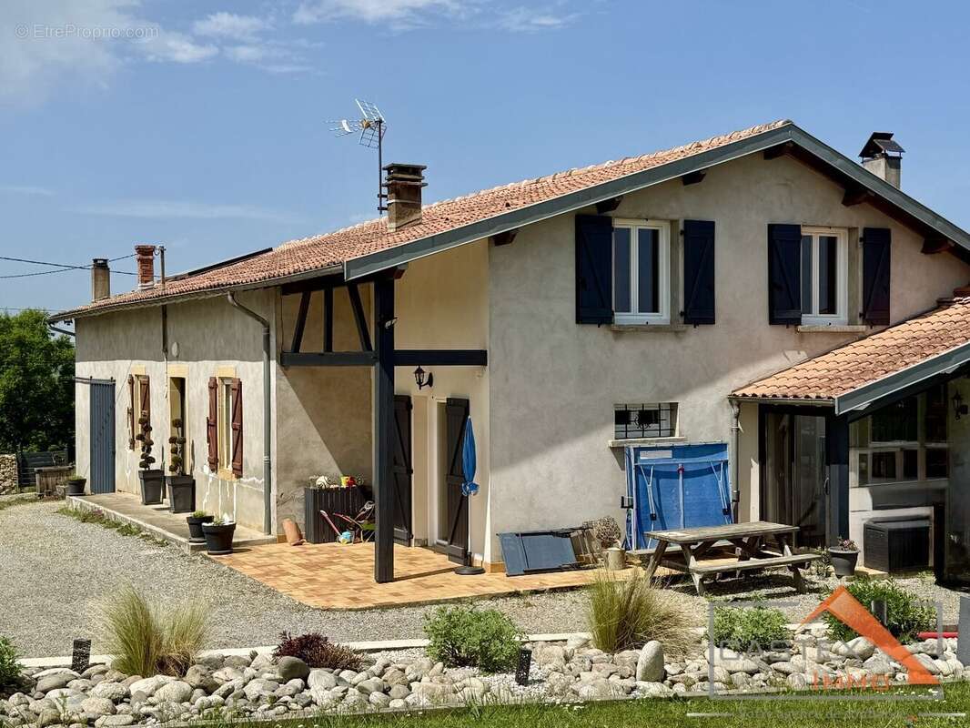Maison à SALIES-DU-SALAT
