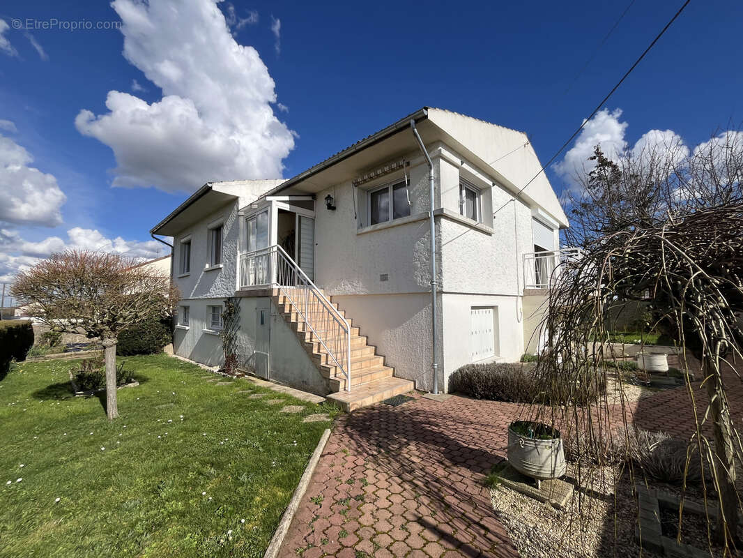 Maison à THOUARS