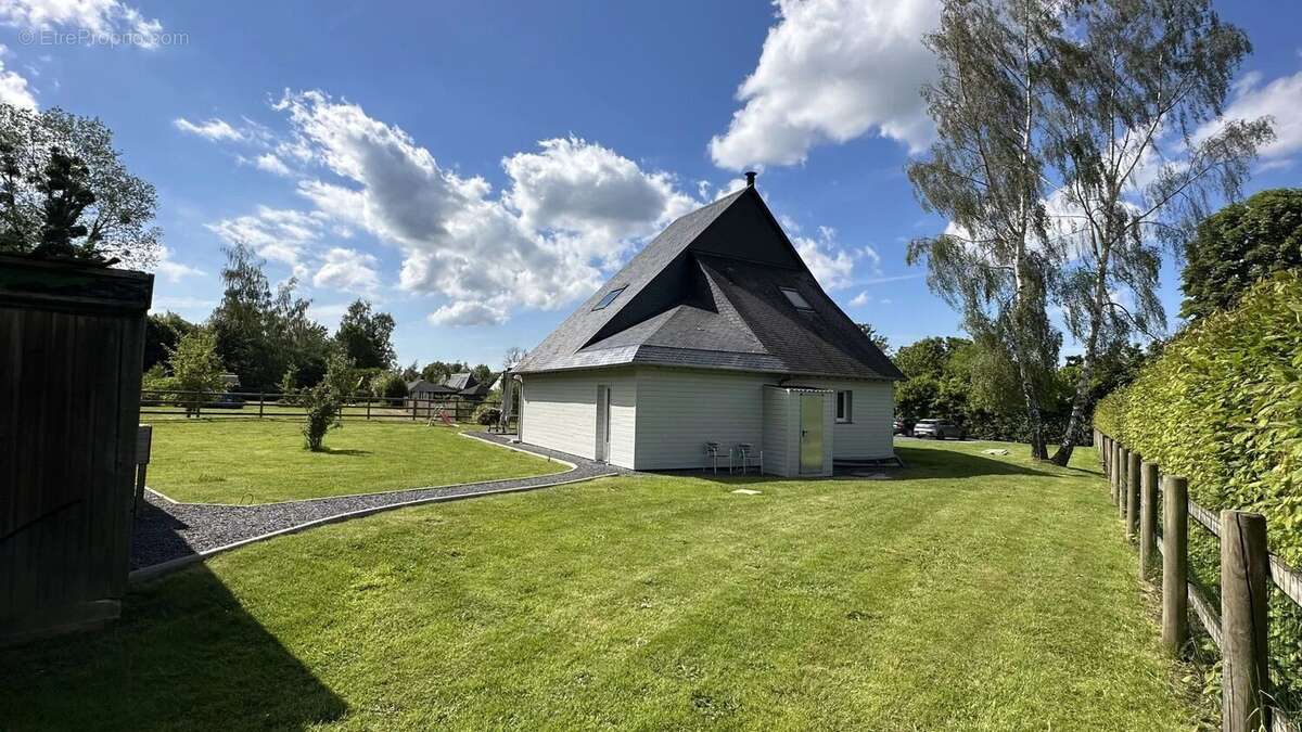 Maison à EPAIGNES
