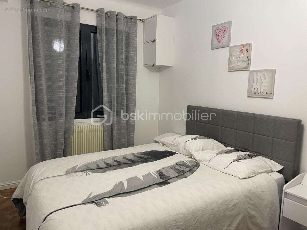 Maison divisee en t4, t3 et t2 - photo 2