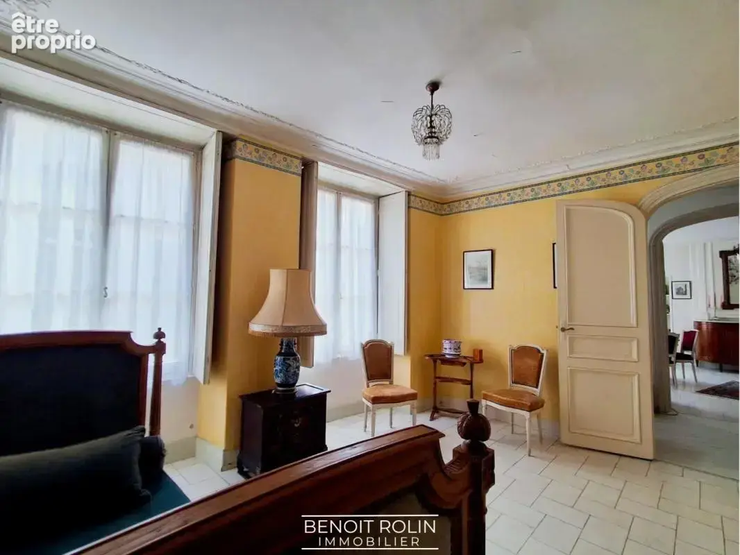 Maison bourgeoise du XIXe siècle au cœur de Saint-Calais - photo 3