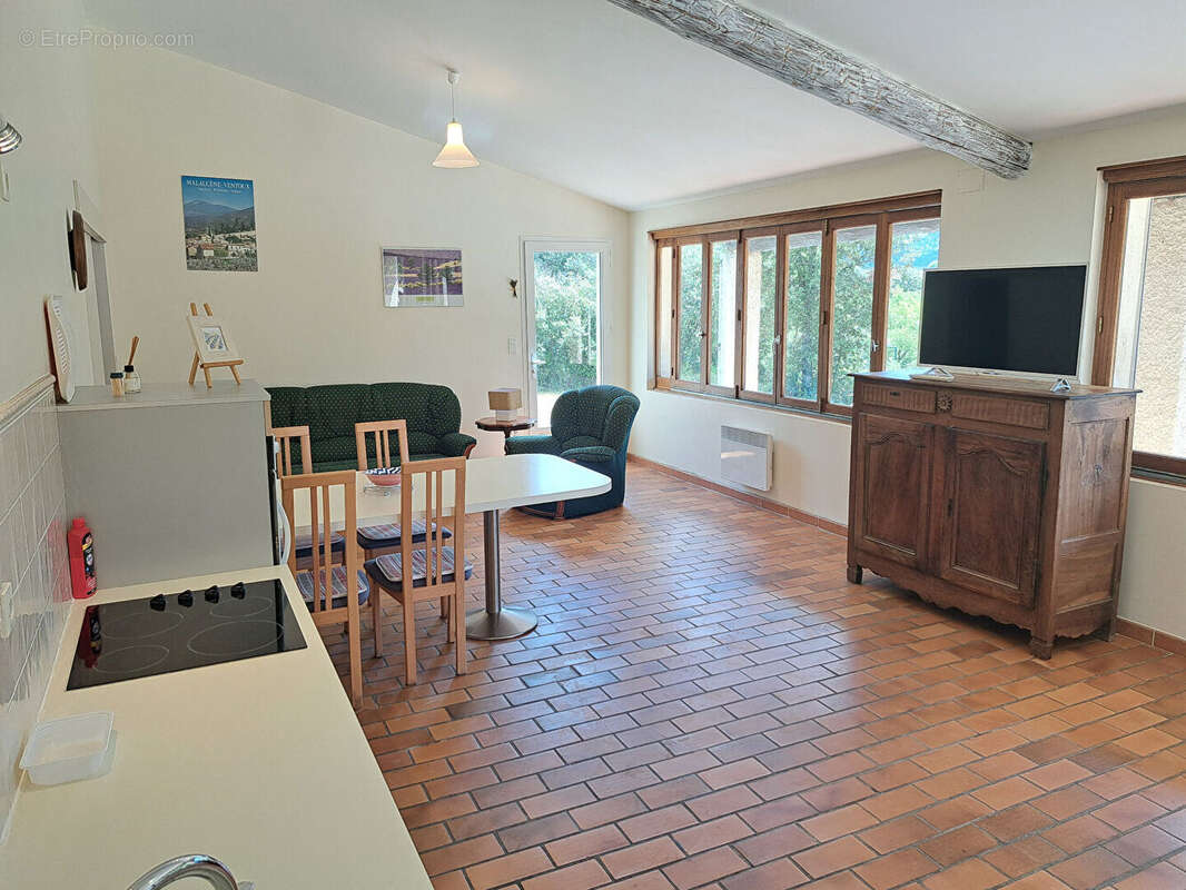 Maison à MALAUCENE