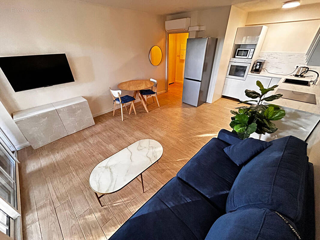 Appartement à MOUGINS