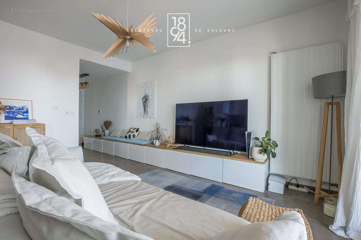 Appartement à MARSEILLE-3E