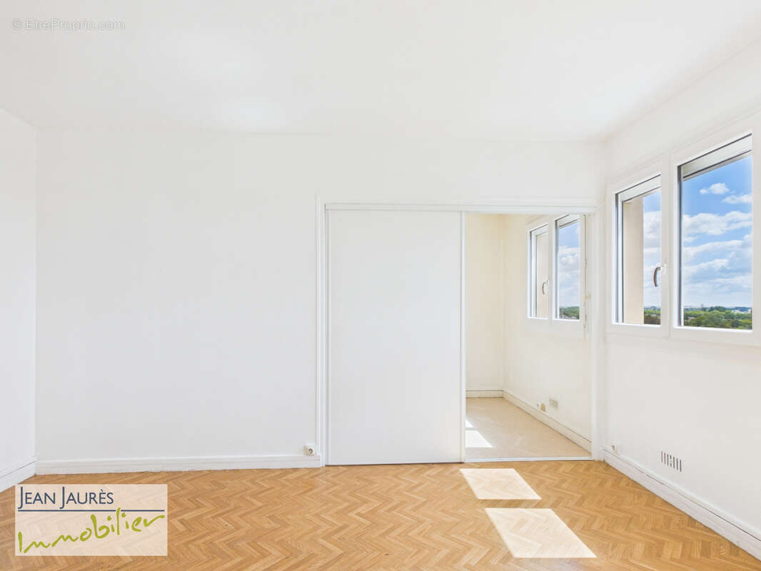 Appartement 2 pièces dans une copropriété sécurisée - photo 2