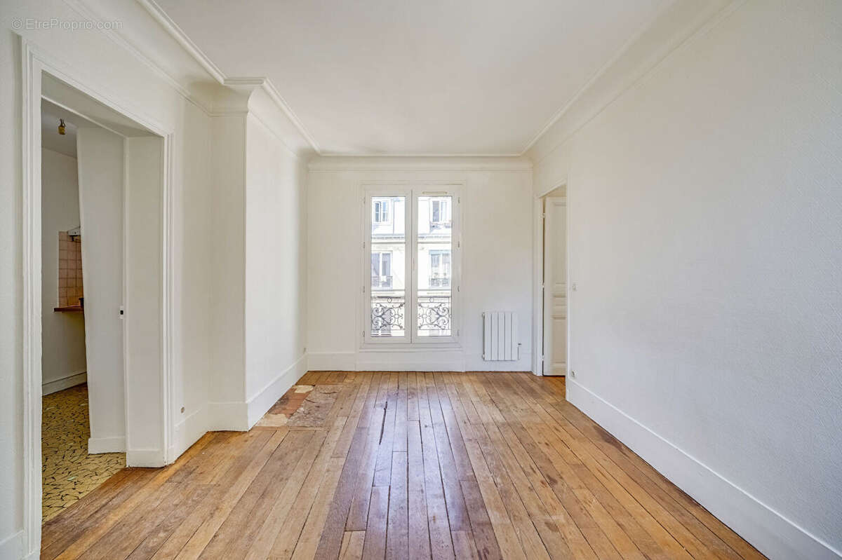 Appartement à PARIS-18E