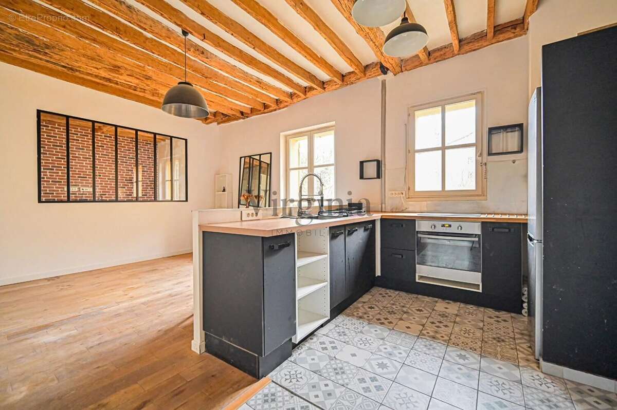 Appartement à CHARENTON-LE-PONT