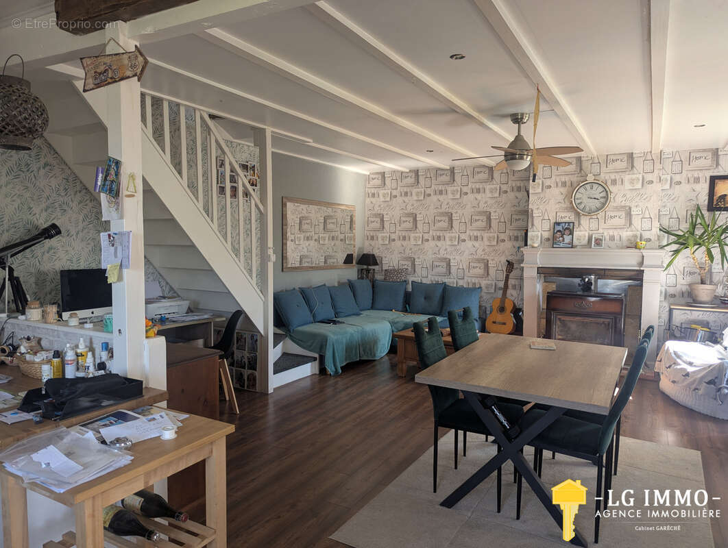 Charmante maison charentaise de 85 m2, 3 chambres, entierement renovee - photo 4