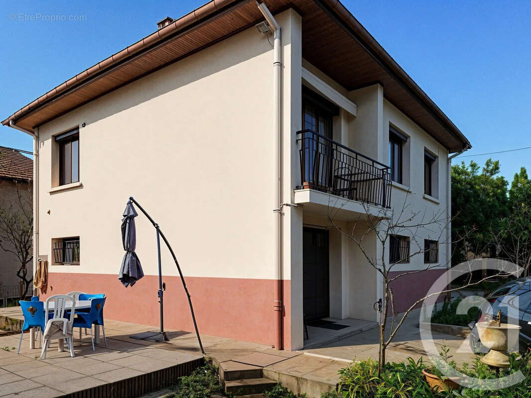 Maison à VENISSIEUX