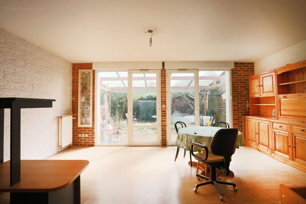 Maison à MONTREUIL