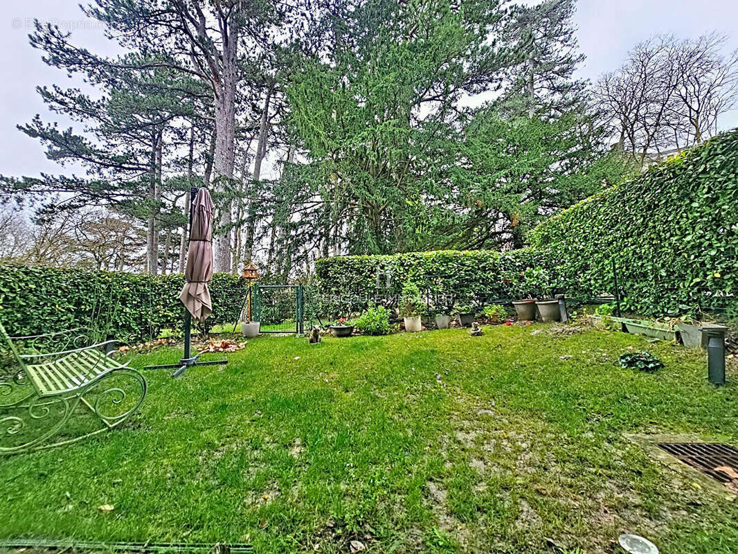 Appartement à VILLENEUVE-LES-AVIGNON