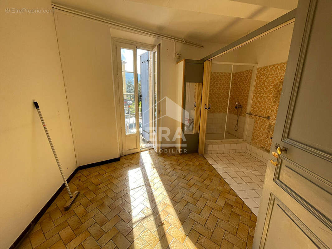 Appartement à CHATEAU-ARNOUX-SAINT-AUBAN